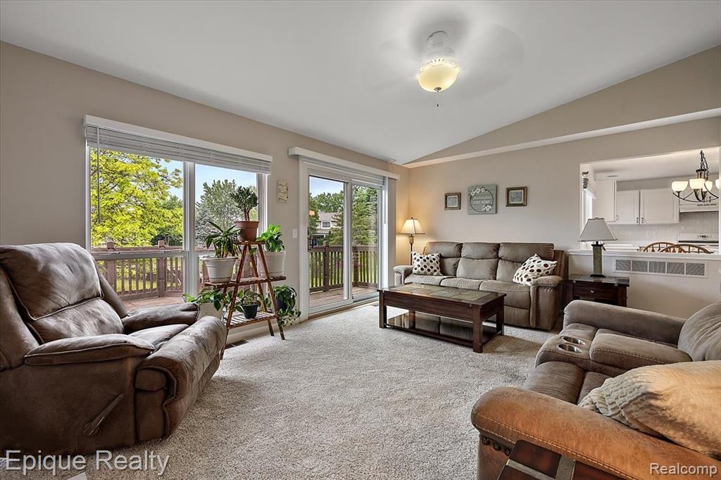 437 Cherry Hills Court