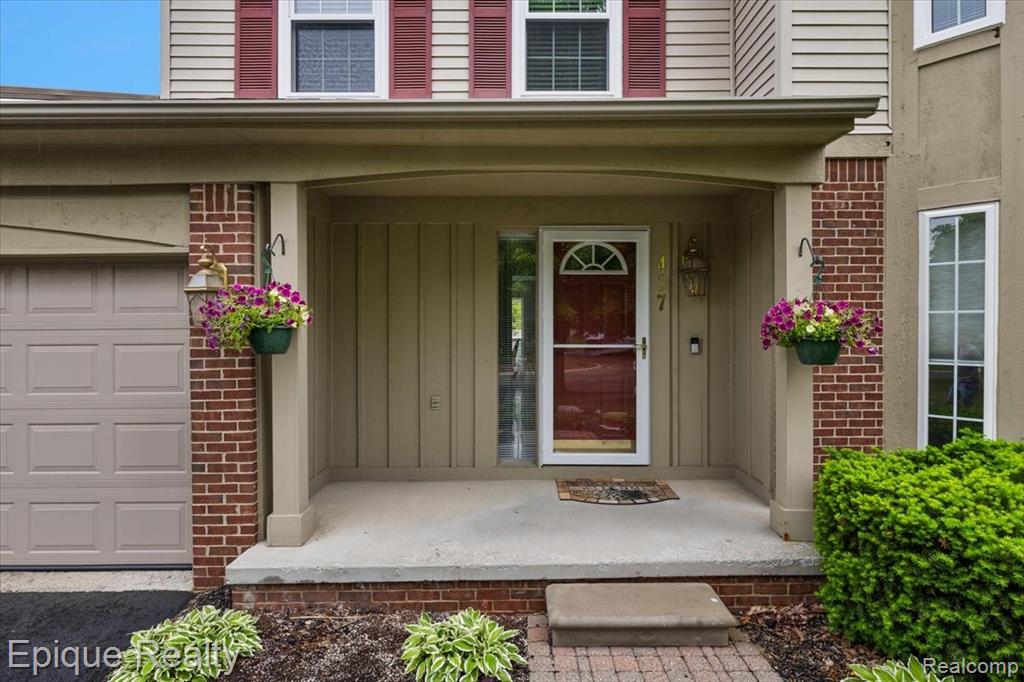 437 Cherry Hills Court