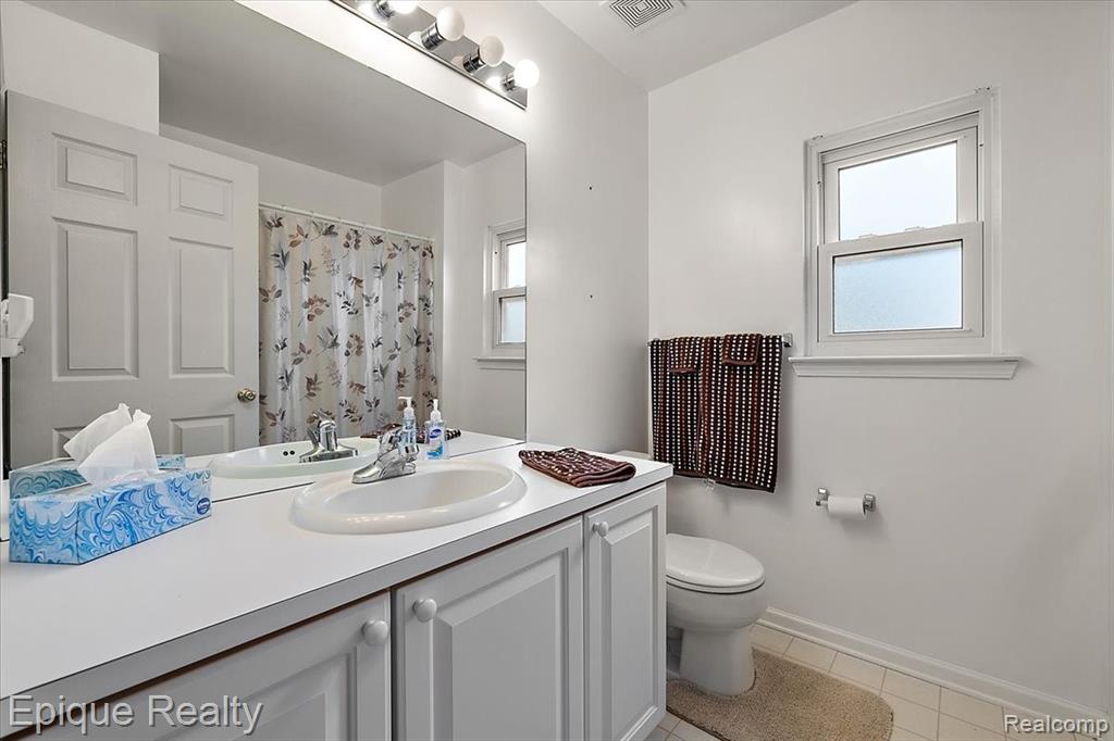 437 Cherry Hills Court