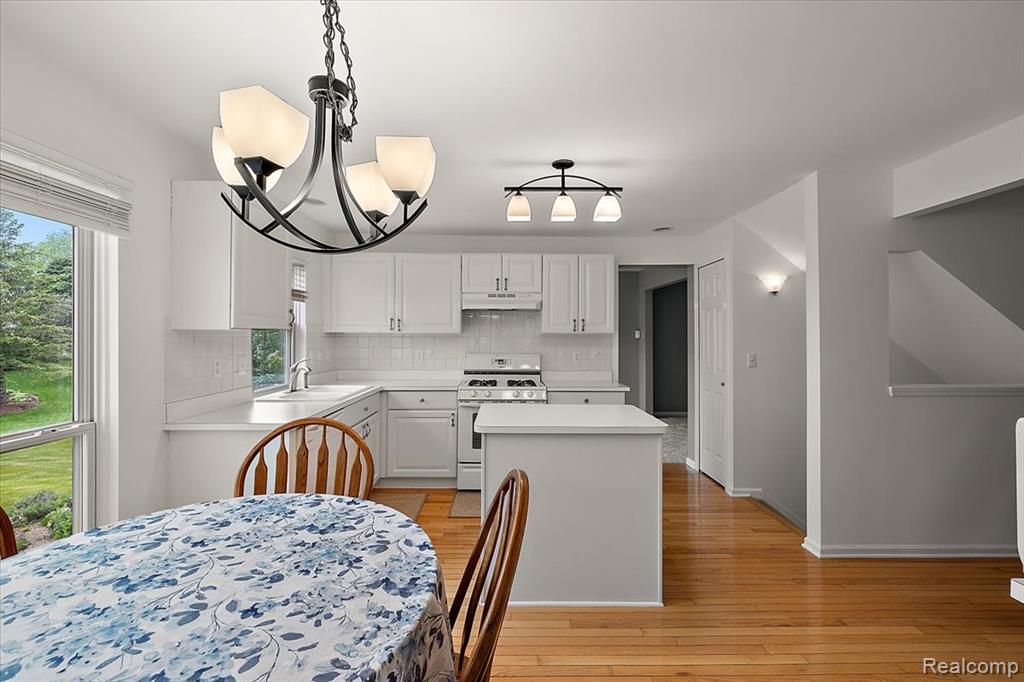 437 Cherry Hills Court