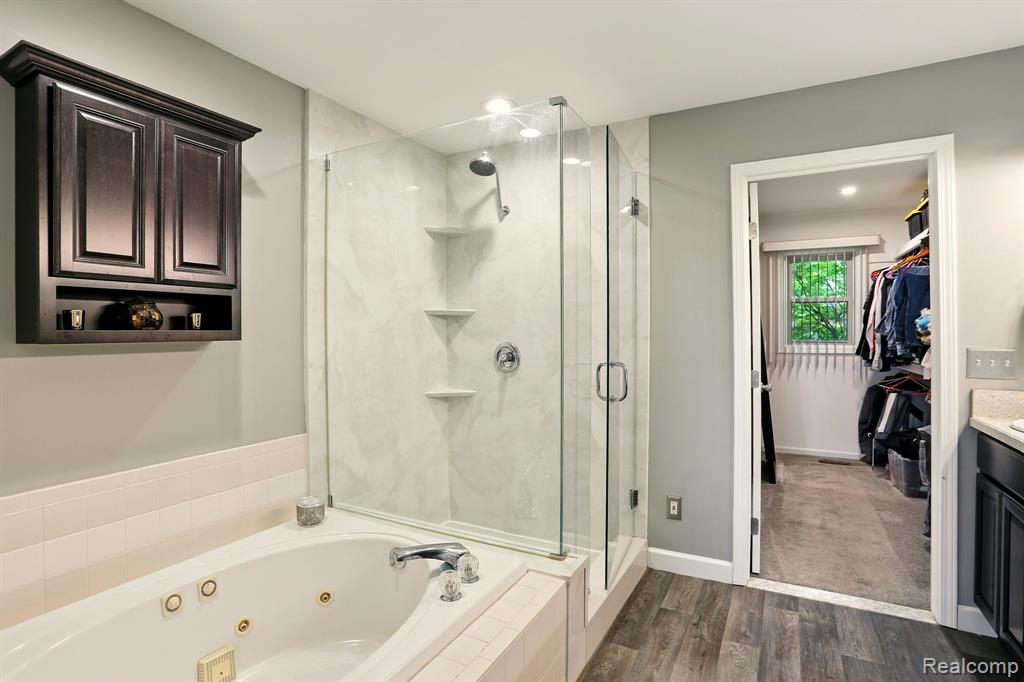36694 Maple Leaf Drive
