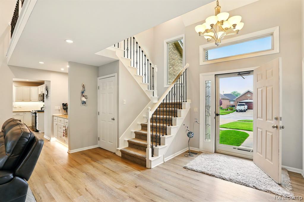 36694 Maple Leaf Drive