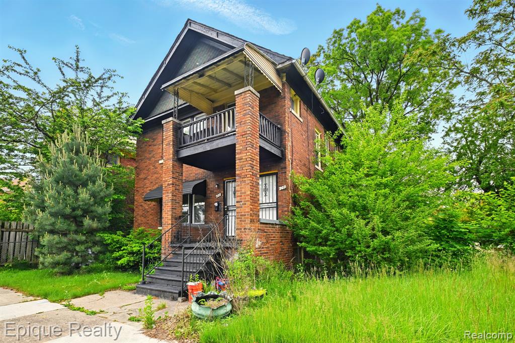 307 Grove Street