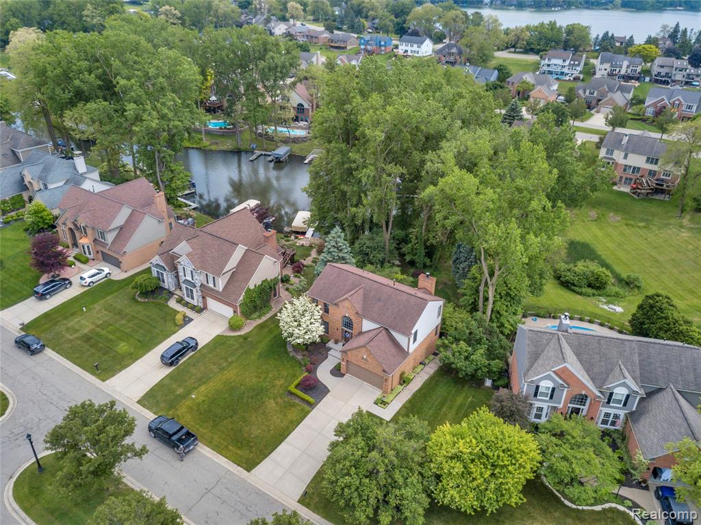 1377 Lake Shore Boulevard