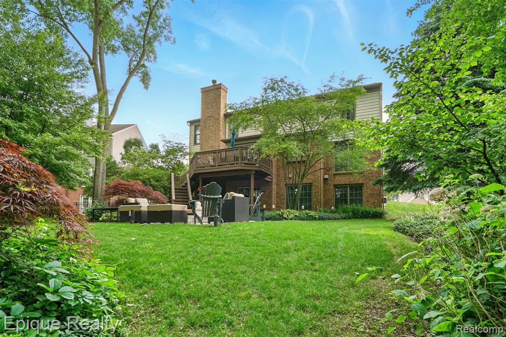 1377 Lake Shore Boulevard