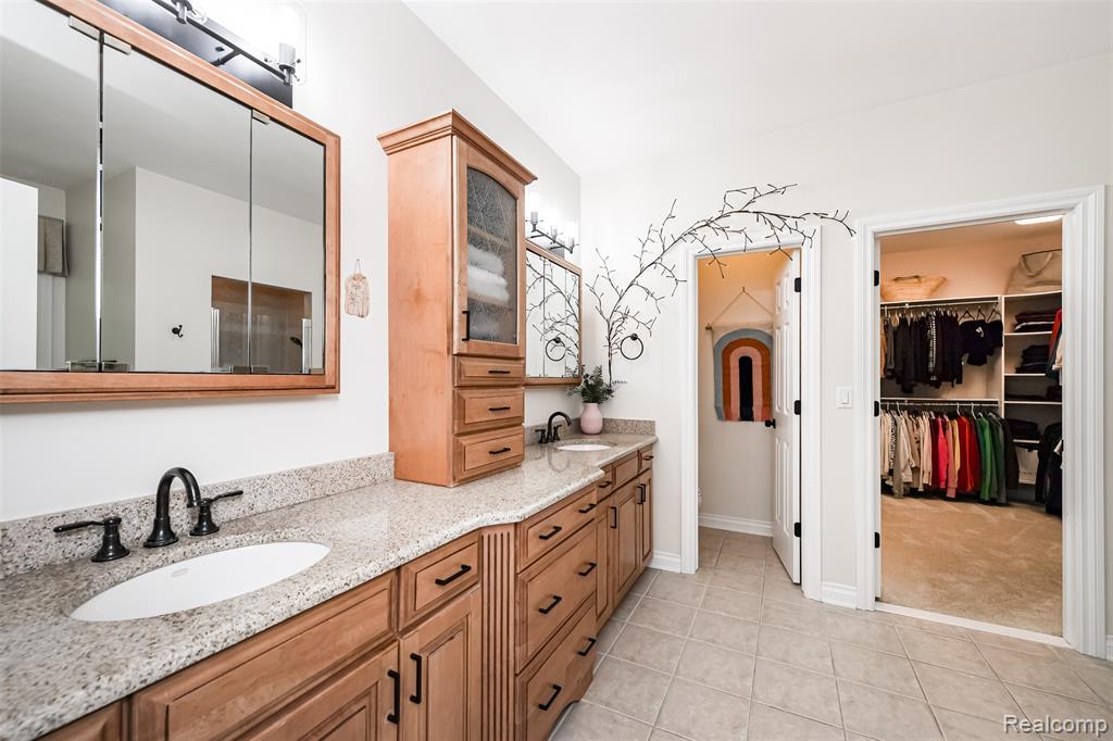 3376 Oak Park Drive
