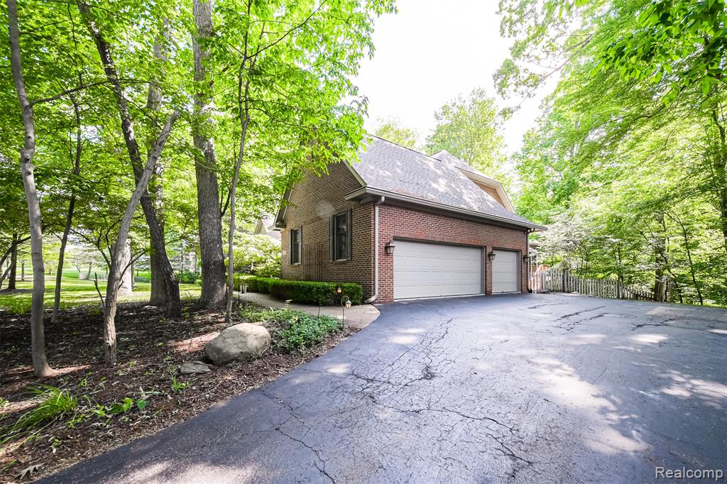 3376 Oak Park Drive