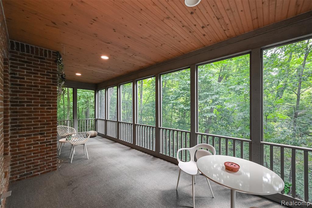 3376 Oak Park Drive