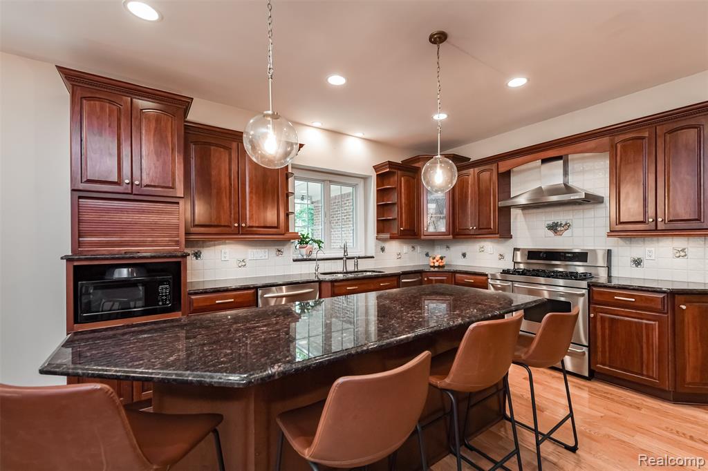 3376 Oak Park Drive