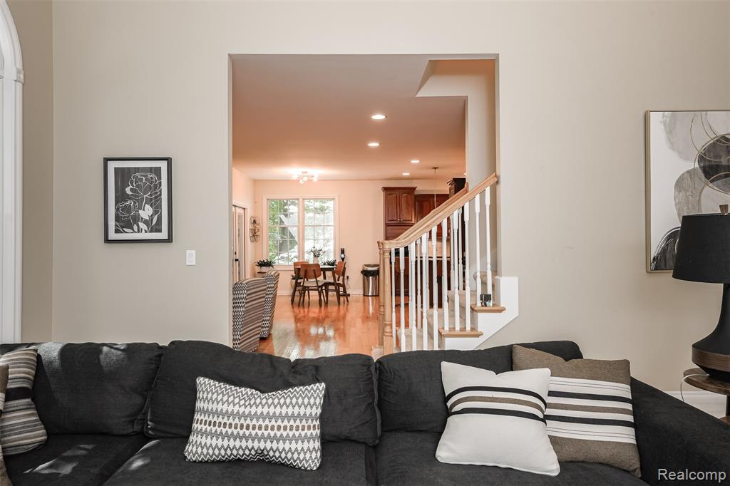 3376 Oak Park Drive