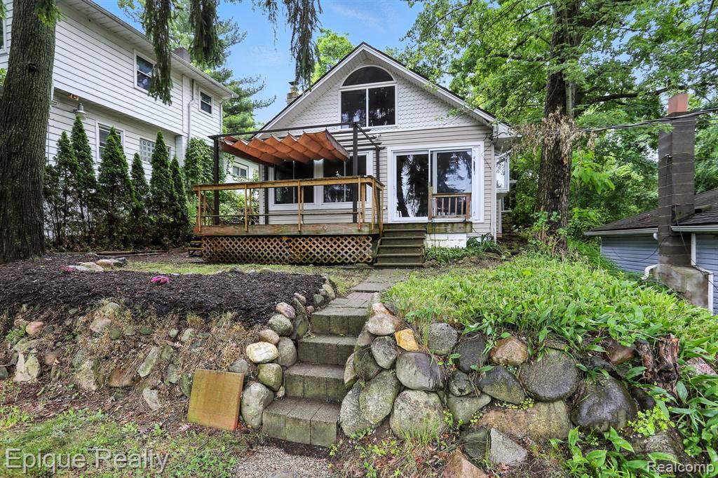 481 Heights Road