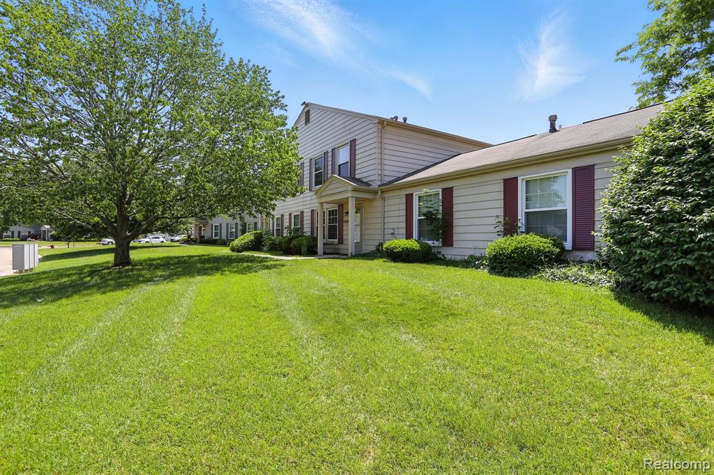 3043 Oakridge Court