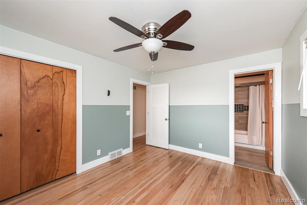 1842 Saxon Street