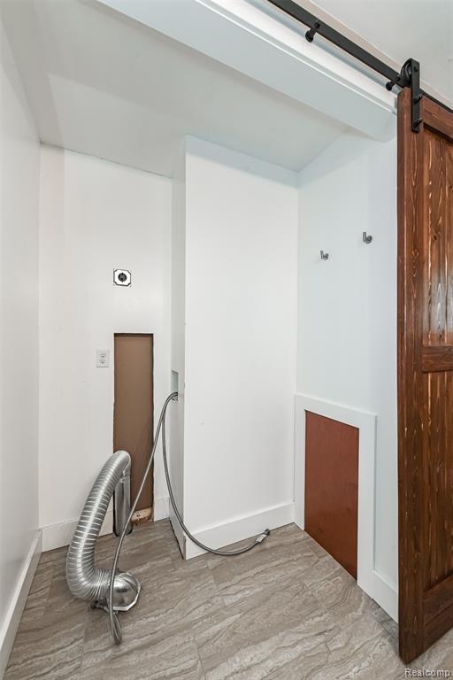 1842 Saxon Street