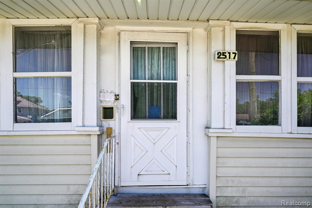 2517 Corunna Road