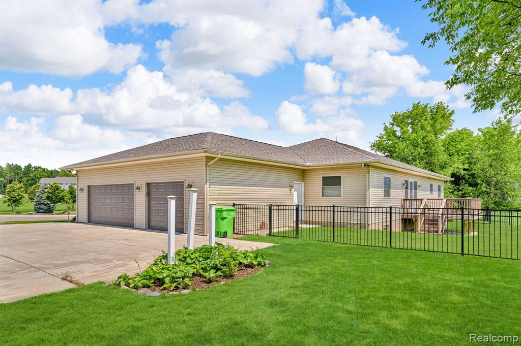 1295 Elliot Court