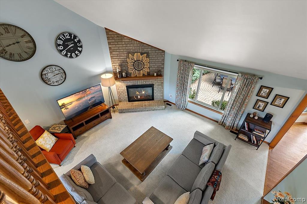42764 Bloomingdale Drive