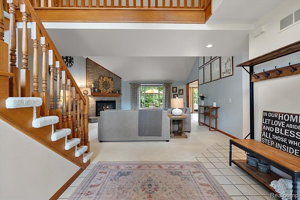 42764 Bloomingdale Drive