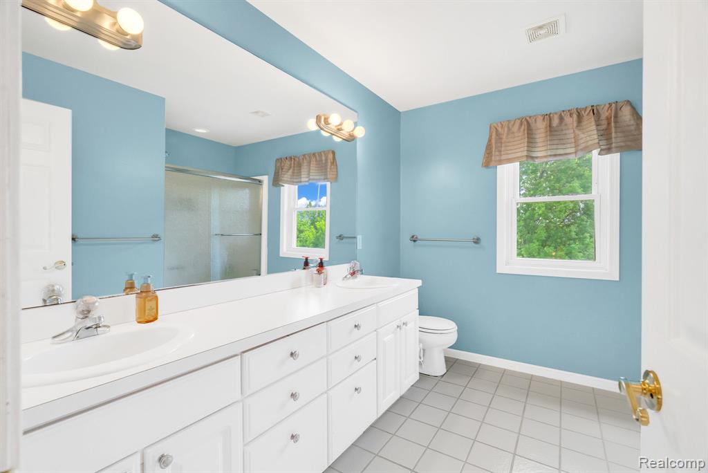 11656 Kings Colony