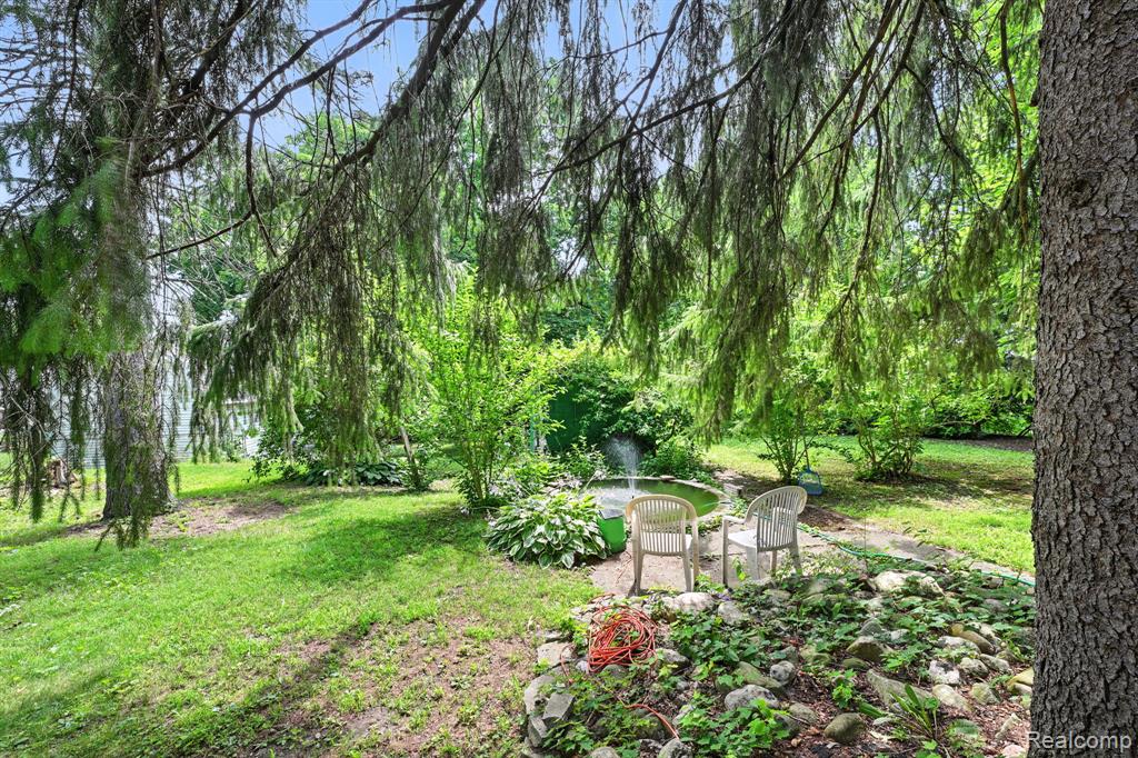 1209 Applewood Drive