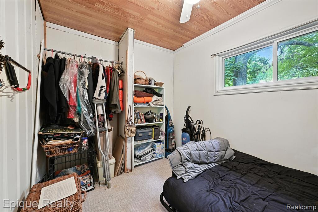 1209 Applewood Drive