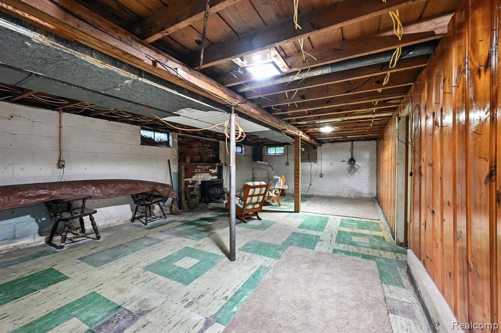 1209 Applewood Drive