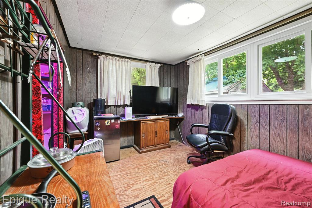 1209 Applewood Drive