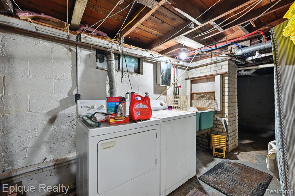 1209 Applewood Drive