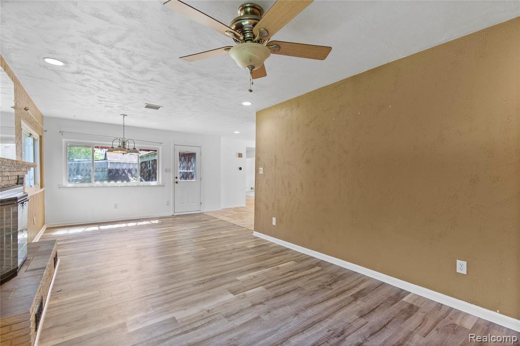 37772 Ingleside Street