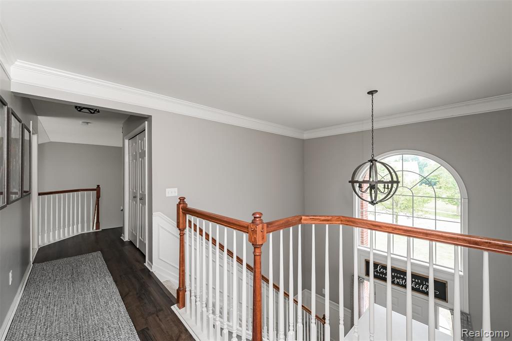 6068 Woodpecker Court