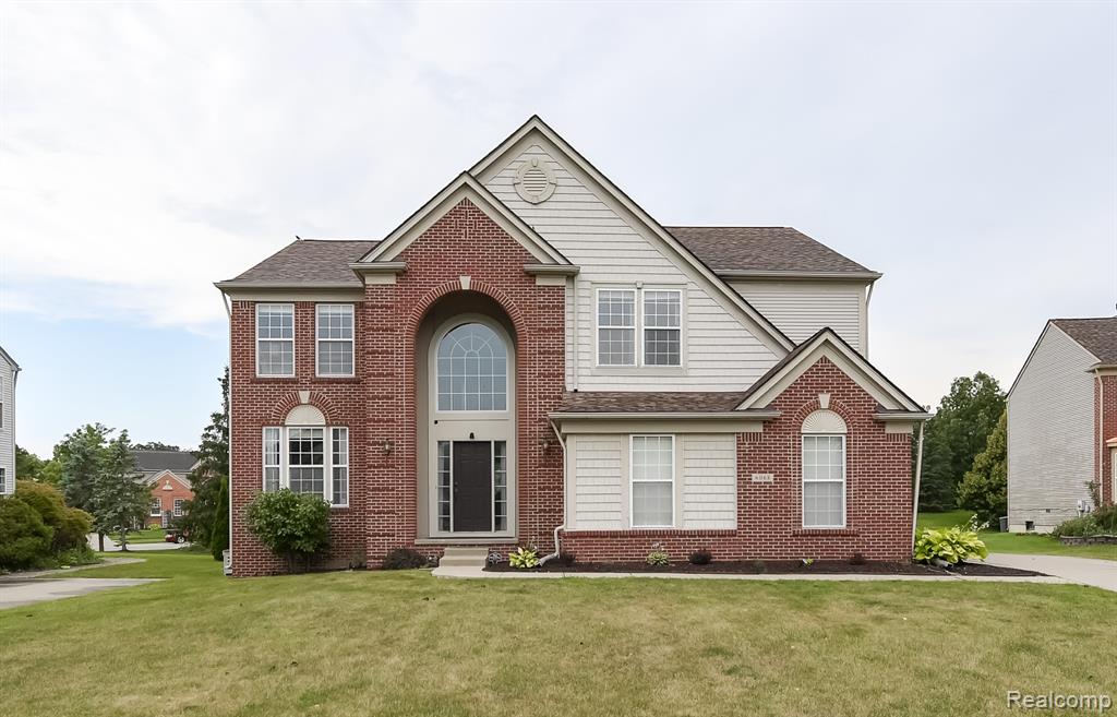 6068 Woodpecker Court