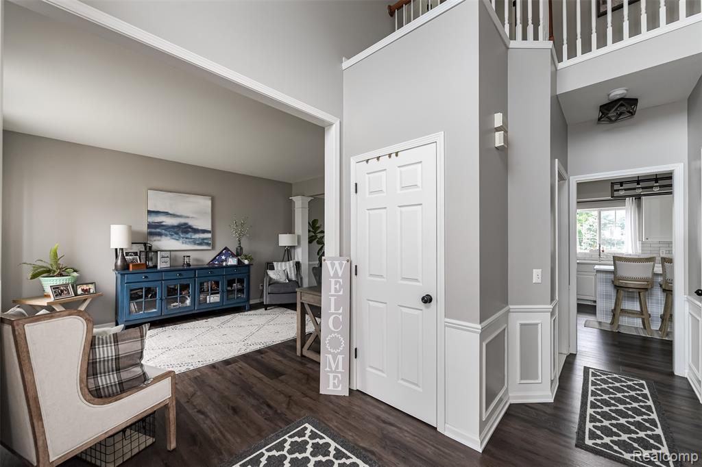 6068 Woodpecker Court