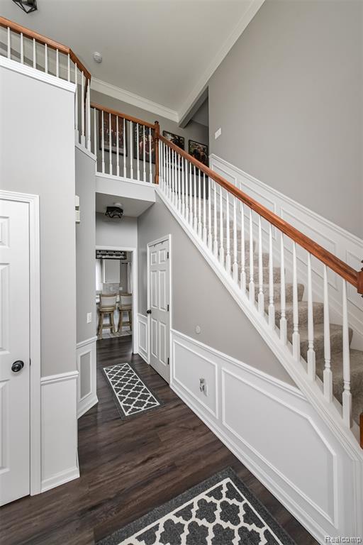 6068 Woodpecker Court