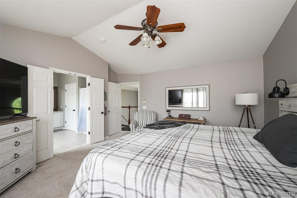 6068 Woodpecker Court