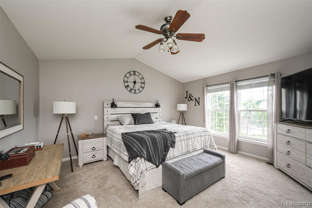 6068 Woodpecker Court