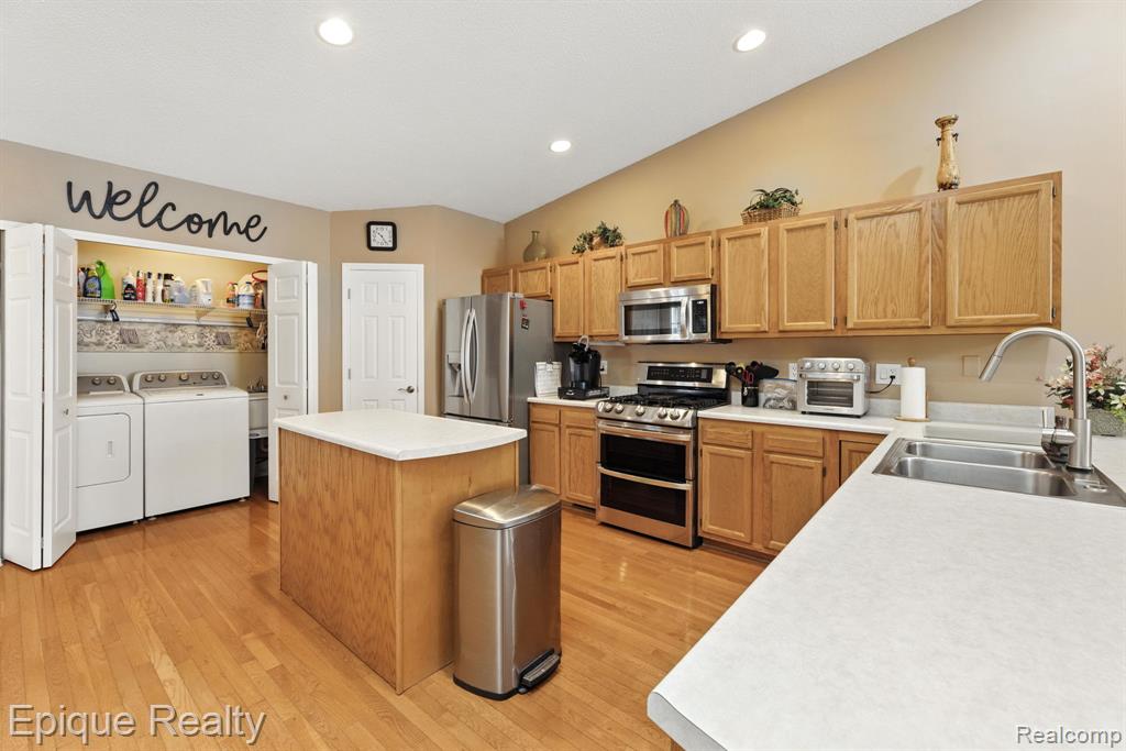 810 Crystal Lane