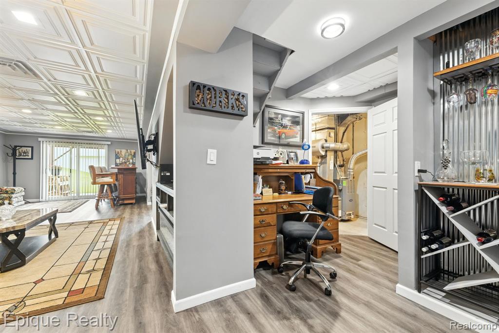 810 Crystal Lane