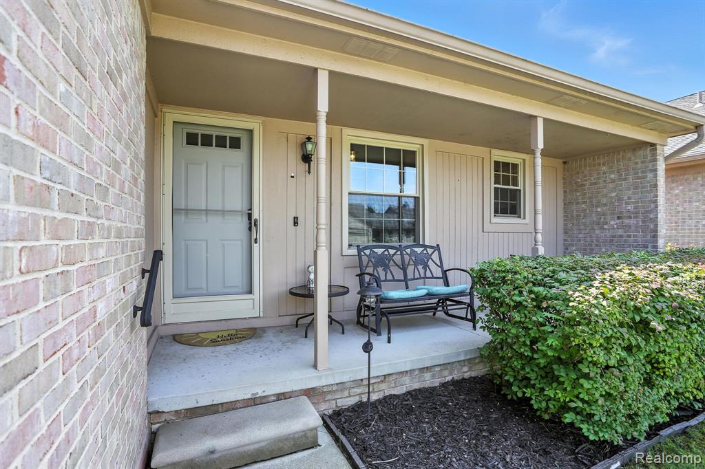 23600 Suttons Bay Drive