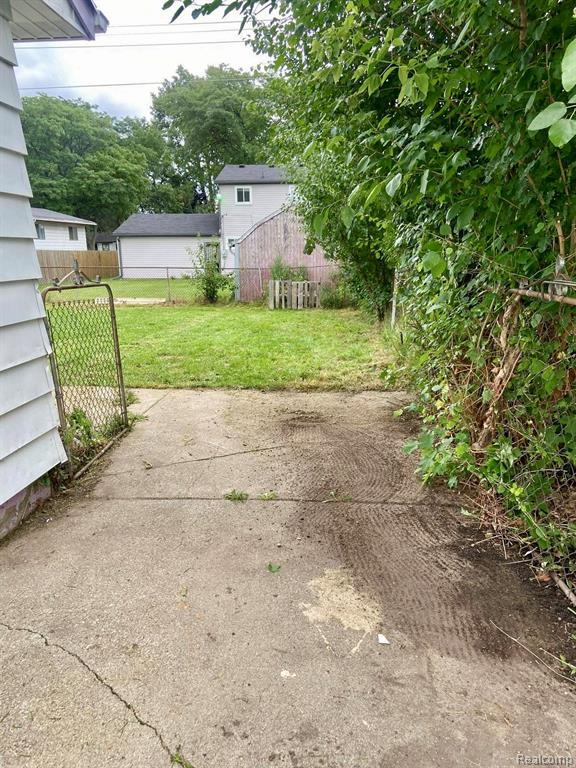 6410 Belltree Lane