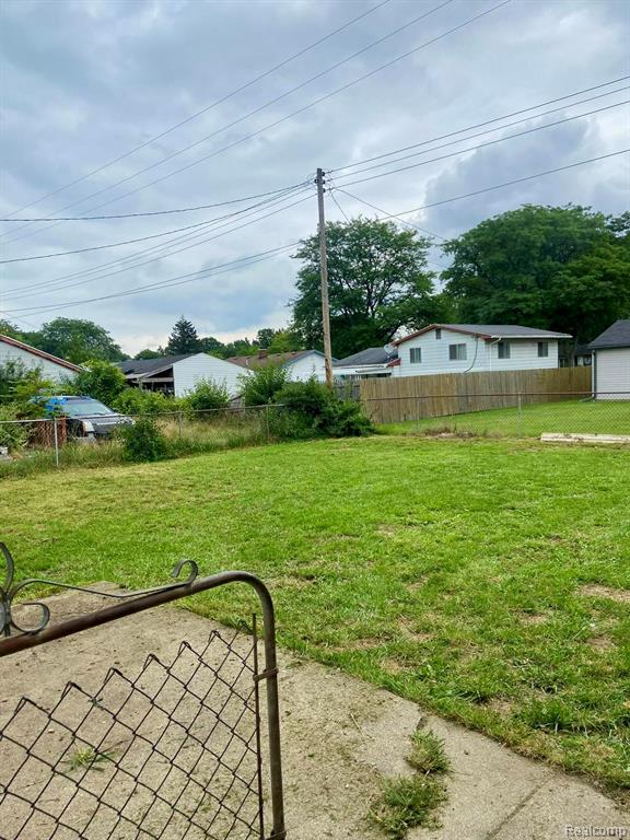 6410 Belltree Lane