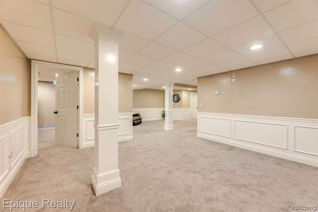 865 Lakewood Drive