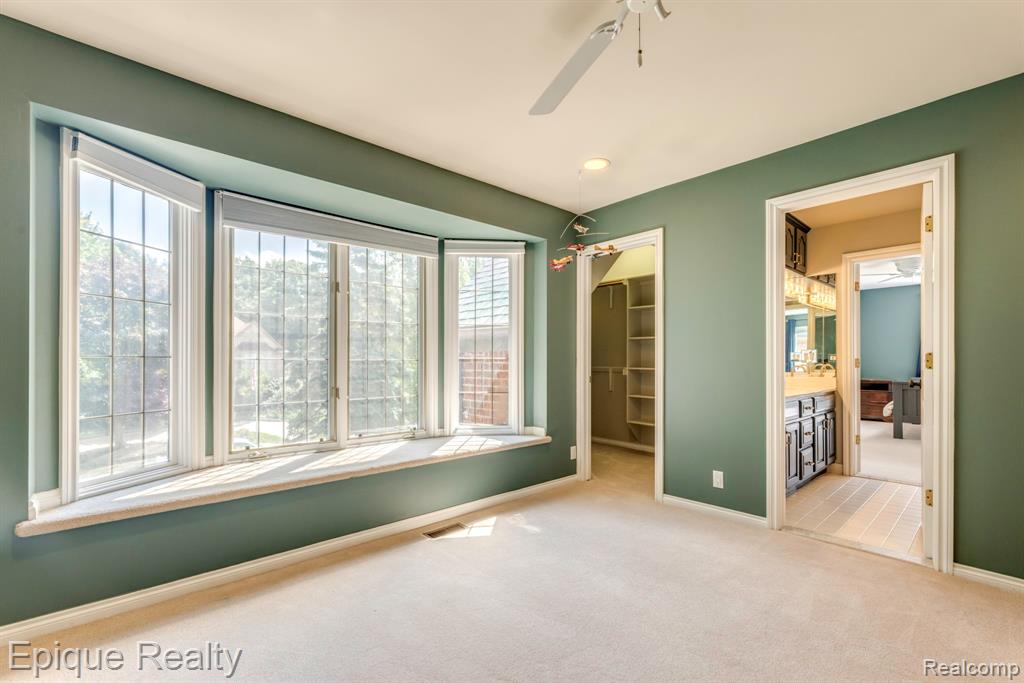 865 Lakewood Drive