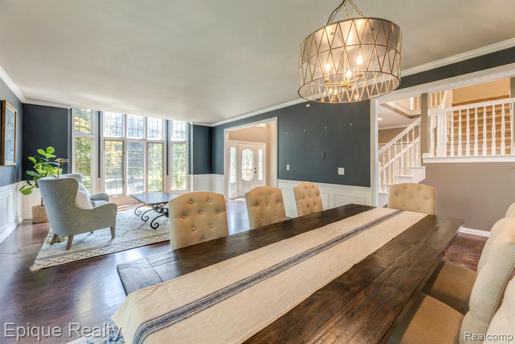 865 Lakewood Drive