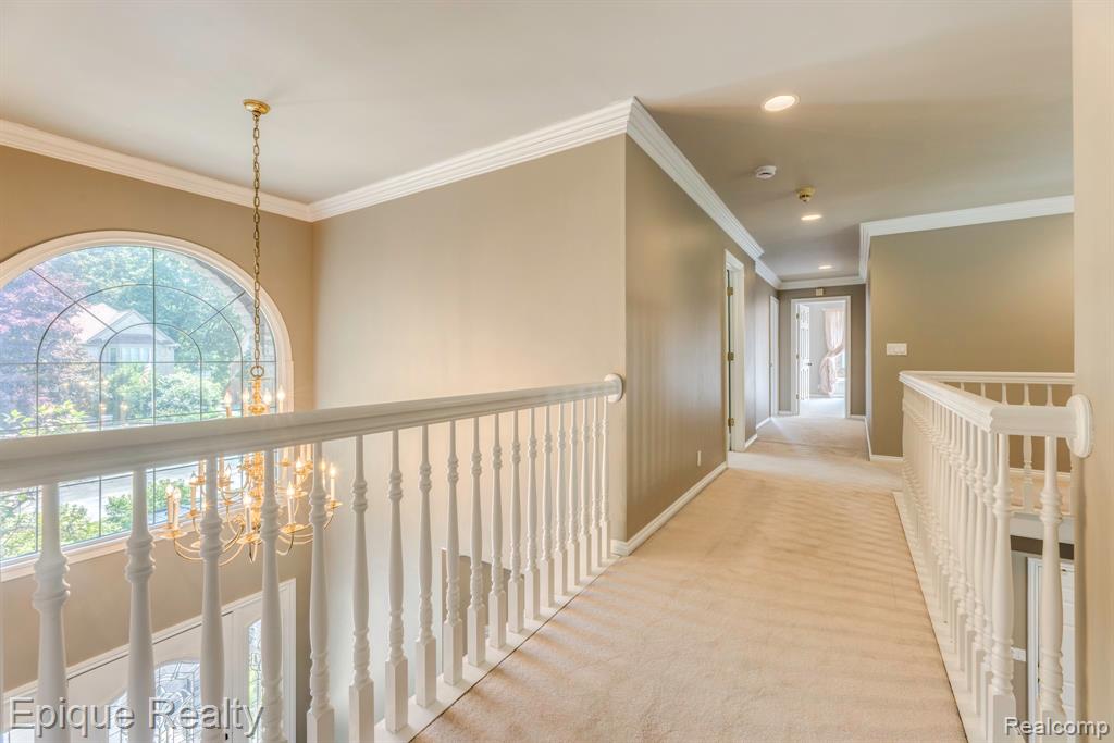 865 Lakewood Drive