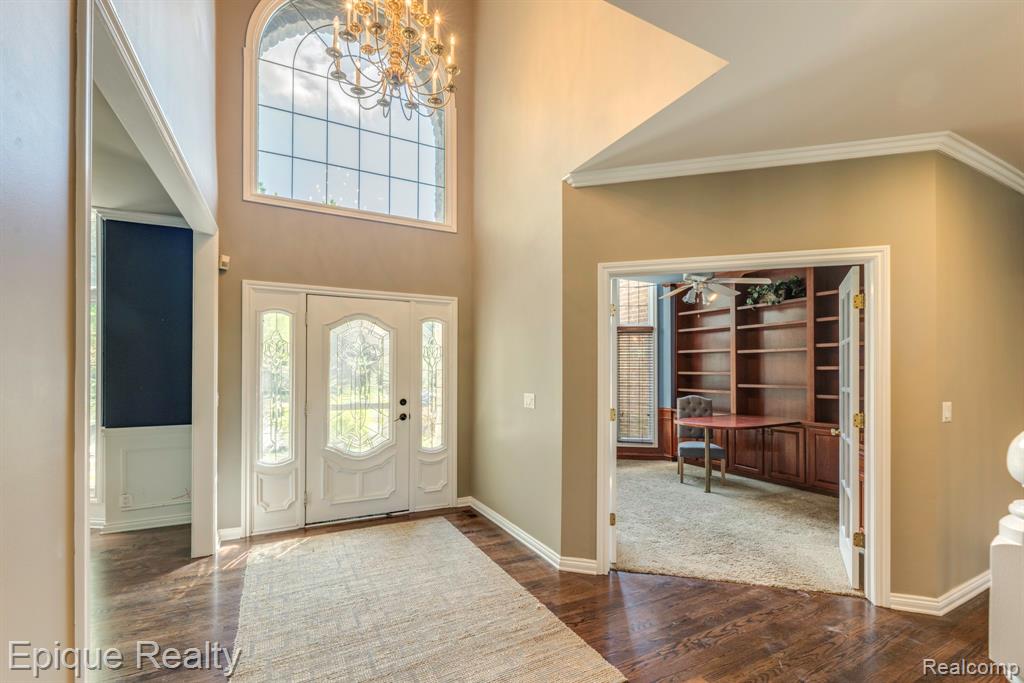865 Lakewood Drive