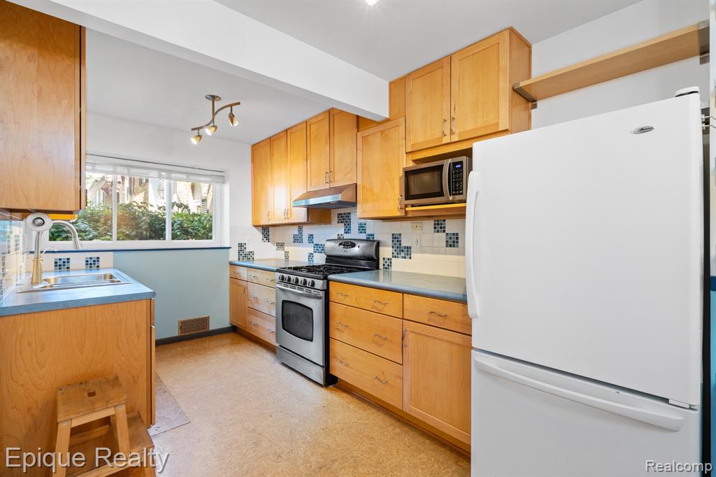 3178 Bolgos Circle