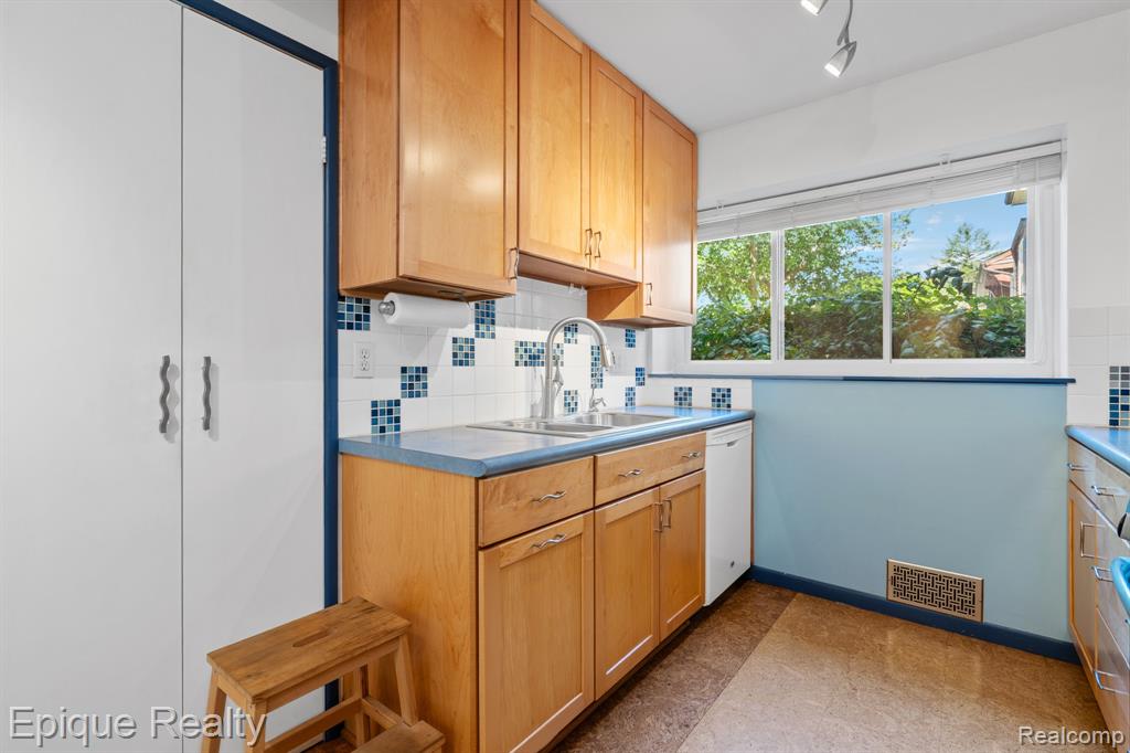 3178 Bolgos Circle