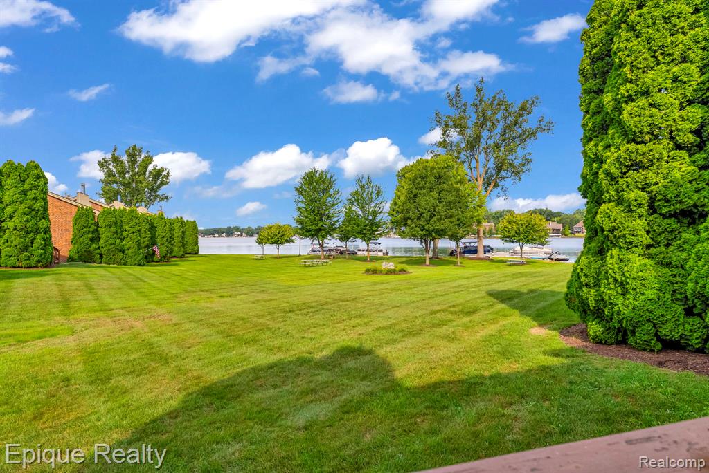 2235 N Long Lake Road