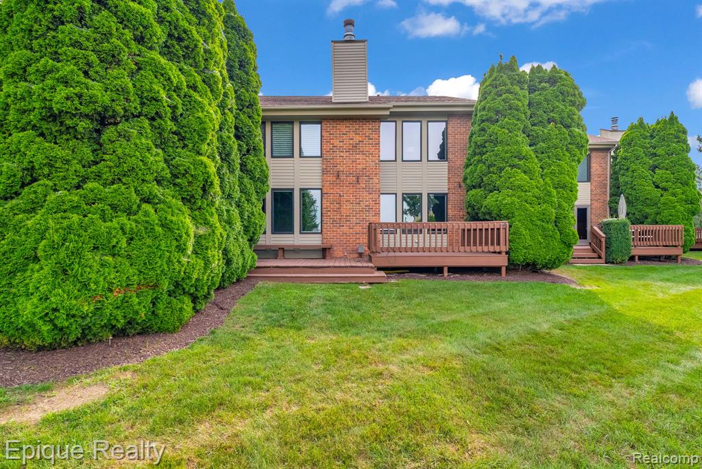2235 N Long Lake Road