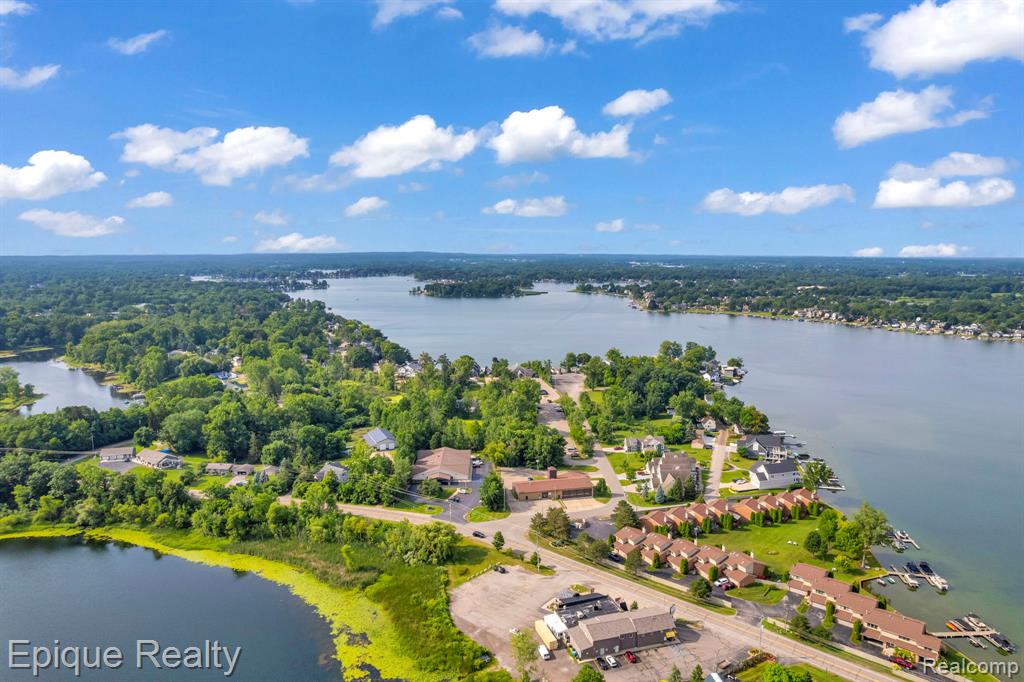 2235 N Long Lake Road